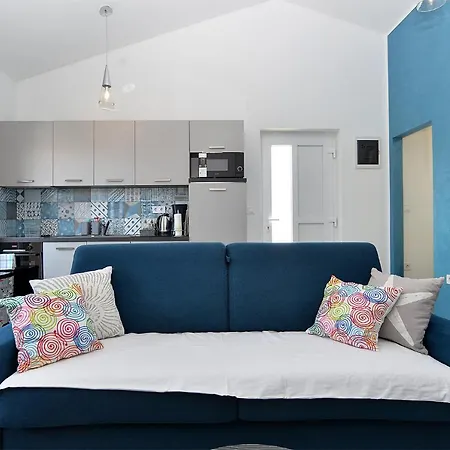 House 2195