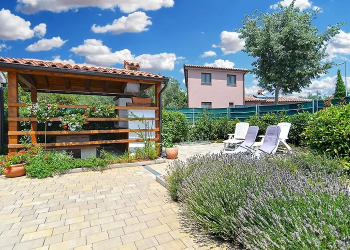 House 2195 * 페로이