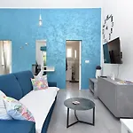 House 2195 * Peroj
