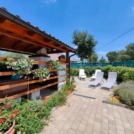 Semesterbostad House 2195