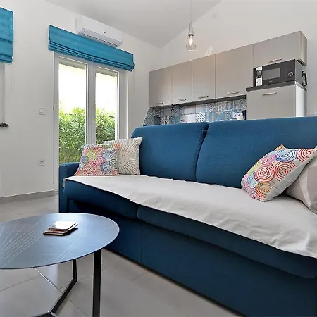House 2195 *